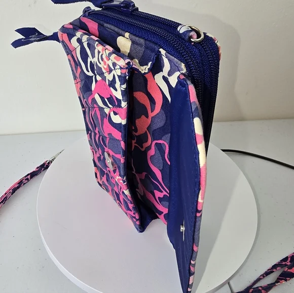 Vera Bradley Wallet Floral Pink & Blue Pre-Owned - Picture 9 of 11